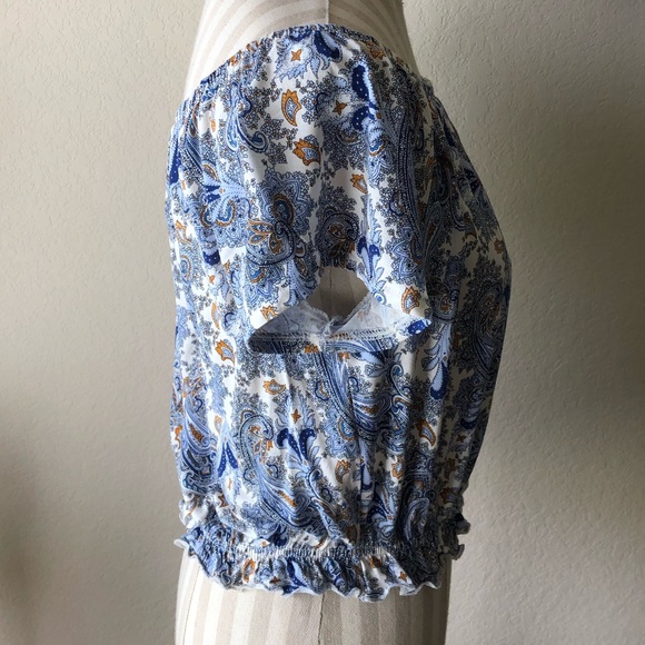 H&M Blue and White Patterned Crop Top - Picture 3 of 7